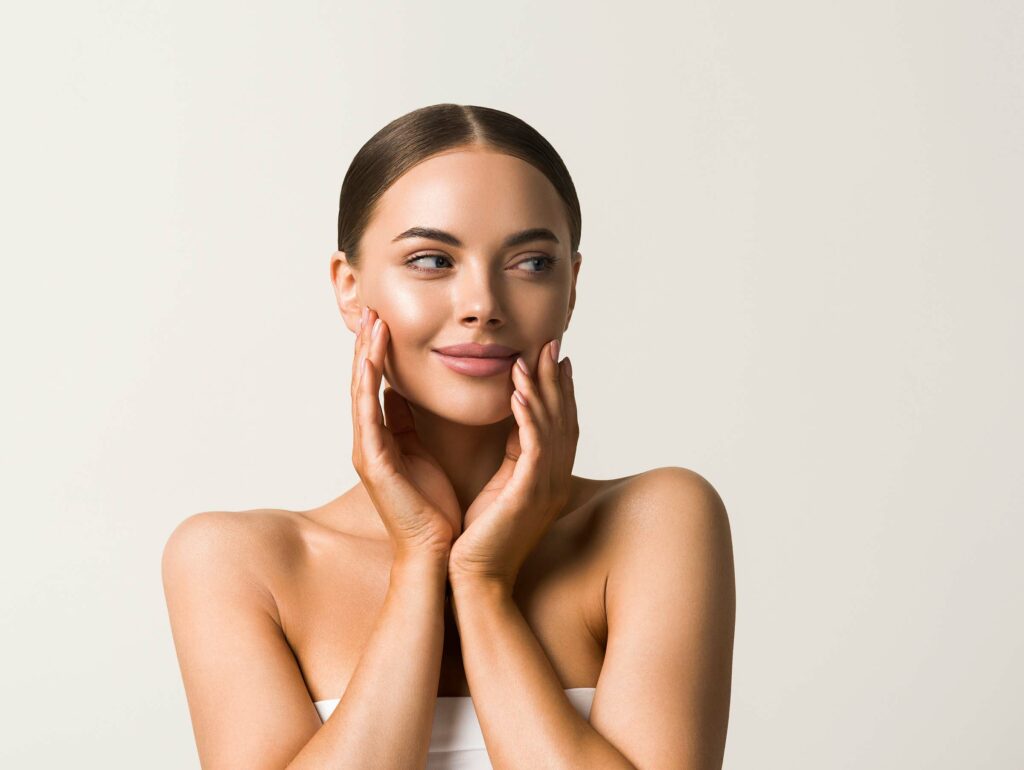 La Rubrica di Paola – Beauty consultant- I benefici del massaggio facciale.